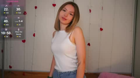 Snapshot of alysiaseibert chatting on April 22, 2026, 4:19 pm Kate online show from April 22, 2026, 4:19 pm