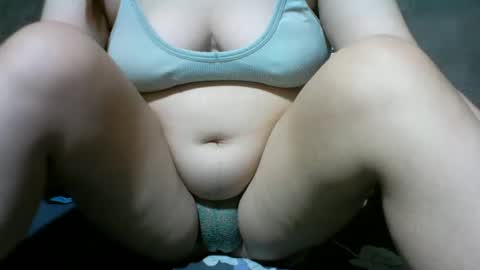 Snapshot of alyssa_hope chatting on February 11, 2025, 6:19 am alyssa_hope online show from February 11, 2025, 6:19 am