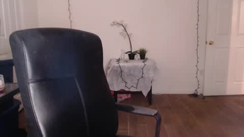 Alyssiaamorexo online show from March 7, 2025, 9:59 pm