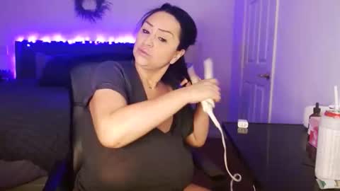 Snapshot of alyssiaamorexo chatting on March 23, 2026, 5:06 pm Alyssiaamorexo online show from March 23, 2026, 5:06 pm