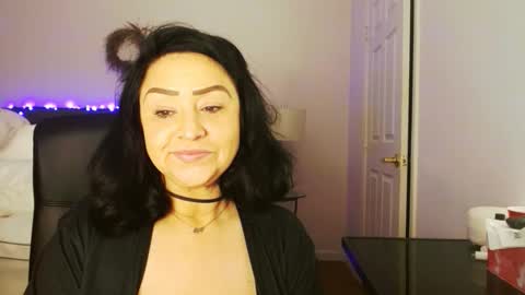 Snapshot of alyssiaamorexo chatting on May 4, 2026, 8:27 pm Alyssiaamorexo online show from May 4, 2026, 8:27 pm