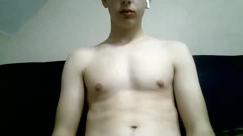 alzuhki975150 online show from March 3, 2026, 11:43 pm