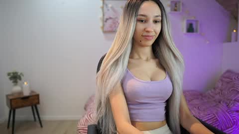 Amai  Liu online show from February 2, 2025, 7:14 pm