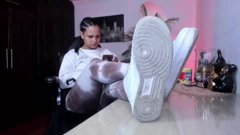 anny online show from March 10, 2026, 2:16 am