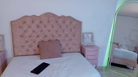 amaia_monroe online show from June 7, 2026, 3:54 am