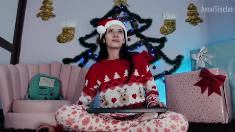 Amai  Sinclair  online show from December 22, 2024, 6:06 am