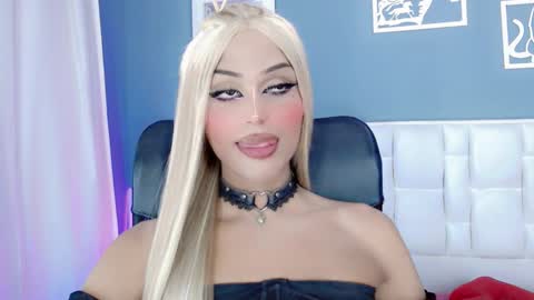Snapshot of amal_baddel_ chatting on January 12, 2025, 10:02 am amal_baddel_ online show from January 12, 2025, 10:02 am