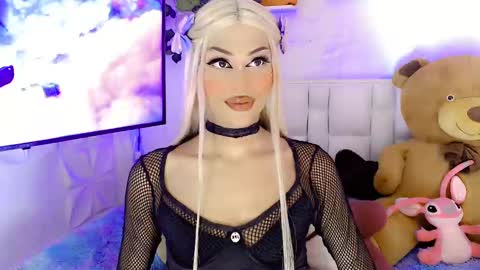 Snapshot of amal_baddel_ chatting on February 18, 2025, 6:37 am amal_baddel_ online show from February 18, 2025, 6:37 am