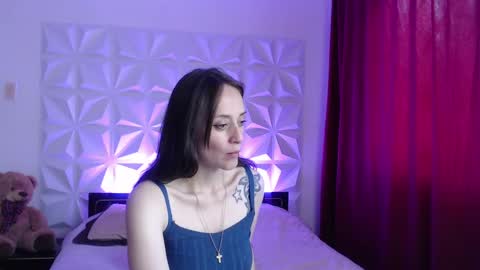 Amalett online show from September 9, 2025, 1:43 pm