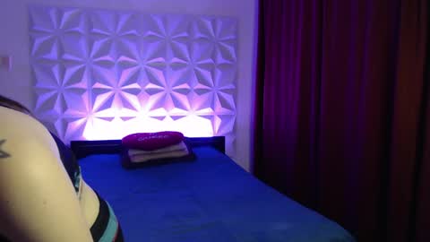 Amalett online show from April 17, 2026, 11:24 am