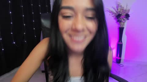 Amalia cruss online show from December 7, 2024, 5:26 am