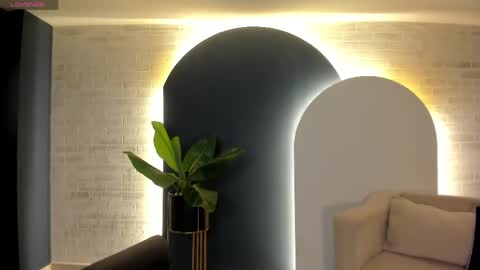 Amalia cruss online show from April 4, 2026, 7:55 pm