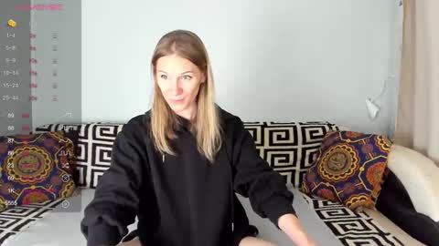 Amalia online show from November 14, 2025, 9:52 am