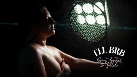 Amalia Im Back See you soon this January 7 at 10 pm Colombia time online show from November 2, 2025, 9:17 pm