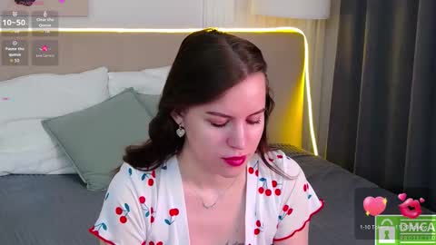 Amalia online show from September 26, 2025, 1:15 pm