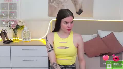 Amalia online show from October 10, 2025, 1:54 pm