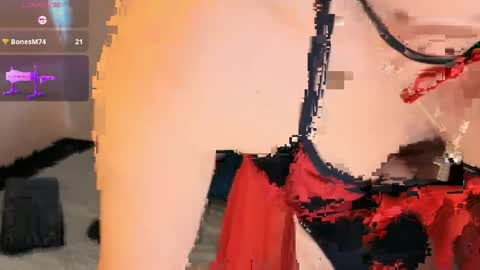 Ameliamartinez77 online show from April 10, 2026, 2:22 pm