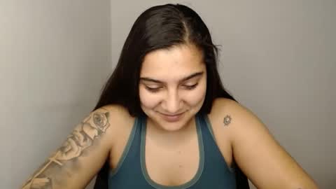 The queen of the biceps  online show from January 29, 2025, 10:22 pm