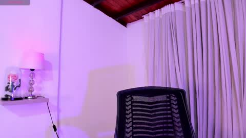 Luisa online show from March 11, 2025, 12:54 am