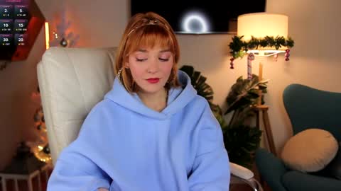 Amanda  fox online show from December 15, 2024, 7:13 am