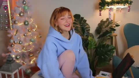 Amanda  fox online show from December 15, 2024, 10:28 am