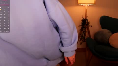 Amanda  fox online show from February 11, 2025, 1:41 am