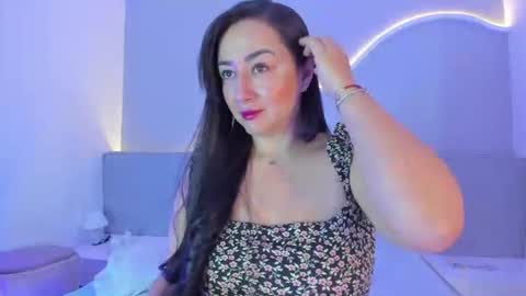amanda_benz_ online show from July 6, 2026, 11:07 am