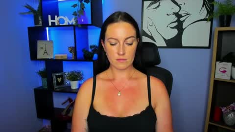 Snapshot of amanda_burn chatting on May 14, 2026, 1:29 pm Amanda online show from May 14, 2026, 1:29 pm