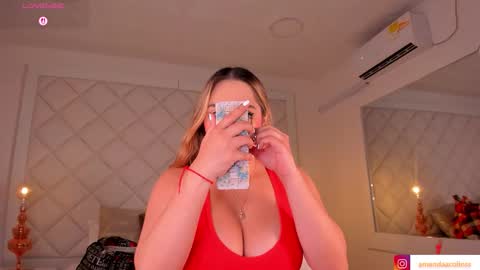 Snapshot of amanda_colin chatting on October 30, 2025, 11:05 pm Amanda online show from October 30, 2025, 11:05 pm