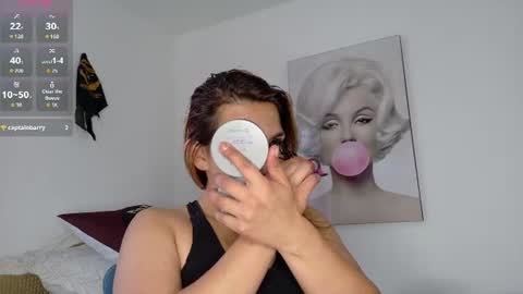 Snapshot of amanda_ferrer chatting on July 16, 2026, 1:17 pm amanda_ferrer online show from July 16, 2026, 1:17 pm