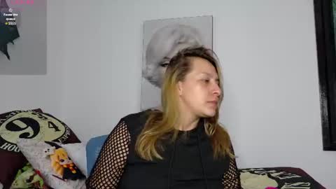 Snapshot of amanda_ferrer chatting on July 17, 2026, 12:23 pm amanda_ferrer online show from July 17, 2026, 12:23 pm