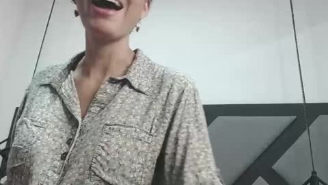 Snapshot of amanda_ramirez chatting on May 14, 2026, 10:16 pm amanda_ramirez online show from May 14, 2026, 10:16 pm
