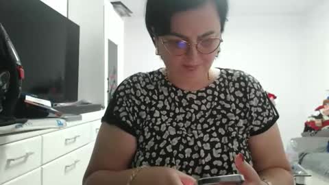 Anda online show from October 28, 2025, 5:33 am