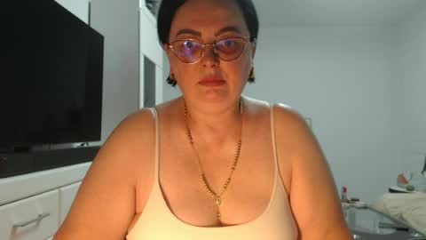 Snapshot of amandamuller1982 chatting on June 30, 2026, 9:27 pm Anda online show from June 30, 2026, 9:27 pm