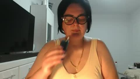 Snapshot of amandamuller1982 chatting on July 3, 2026, 12:28 am Anda online show from July 3, 2026, 12:28 am