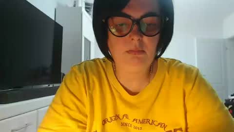 Snapshot of amandamuller1982 chatting on July 19, 2026, 9:35 am Anda online show from July 19, 2026, 9:35 am