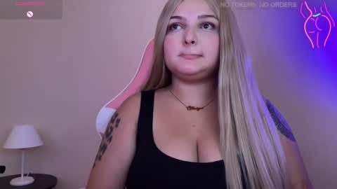 Amandha online show from March 6, 2025, 8:16 pm