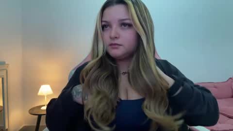 Snapshot of amandhaaa chatting on May 10, 2026, 10:59 pm Amandha online show from May 10, 2026, 10:59 pm
