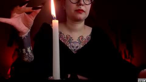 Goddess Amanita online show from November 10, 2025, 12:59 pm