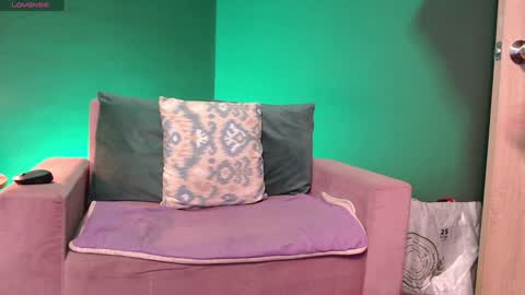 luna online show from February 7, 2025, 11:56 am