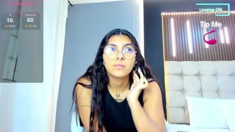 Snapshot of amara_lune chatting on June 18, 2026, 2:21 pm online show from June 18, 2026, 2:21 pm