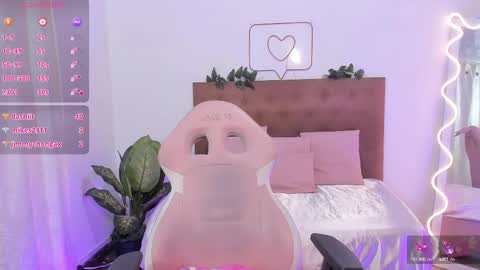 Snapshot of amara_tay chatting on March 7, 2025, 10:10 pm Amara tay online show from March 7, 2025, 10:10 pm