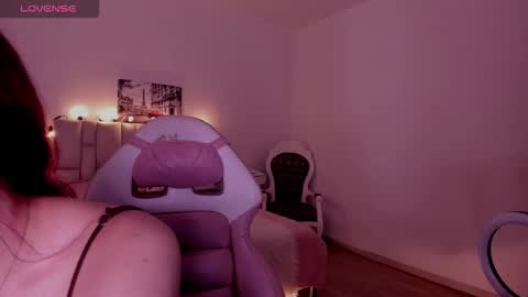 Snapshot of amaraa_couper1 chatting on January 11, 2026, 4:17 am amaraa_couper1 online show from January 11, 2026, 4:17 am