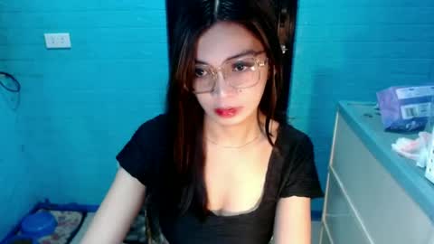 BELLA online show from June 15, 2026, 8:22 pm