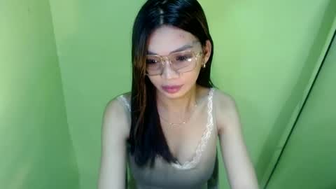 BELLA online show from June 26, 2026, 4:06 am