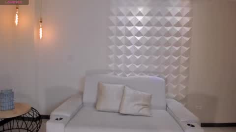 Snapshot of amaradivinex chatting on July 22, 2026, 12:19 pm Amara Di online show from July 22, 2026, 12:19 pm