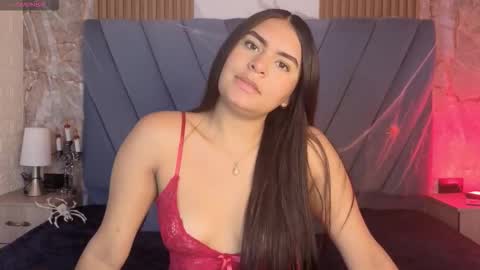 amarahanks_ online show from October 26, 2025, 11:49 am