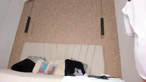 amaranta_carey online show from April 22, 2026, 12:35 am