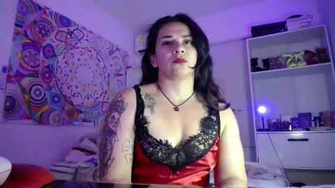 Susan online show from November 7, 2025, 10:32 pm