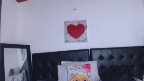   online show from September 29, 2025, 11:48 am